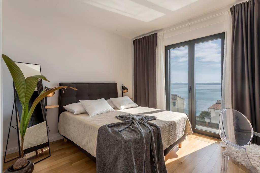 Holiday Home Lolina,Sea On A Palm! Heated Pool Trogir Bagian luar foto